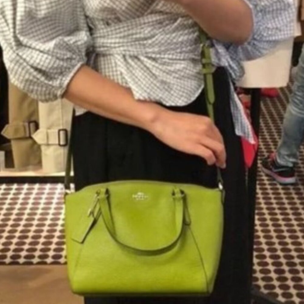 Coach Kelsey Small Yellow Green Leather Satchel Crossbody, Zipper does not work - Picture 9 of 10